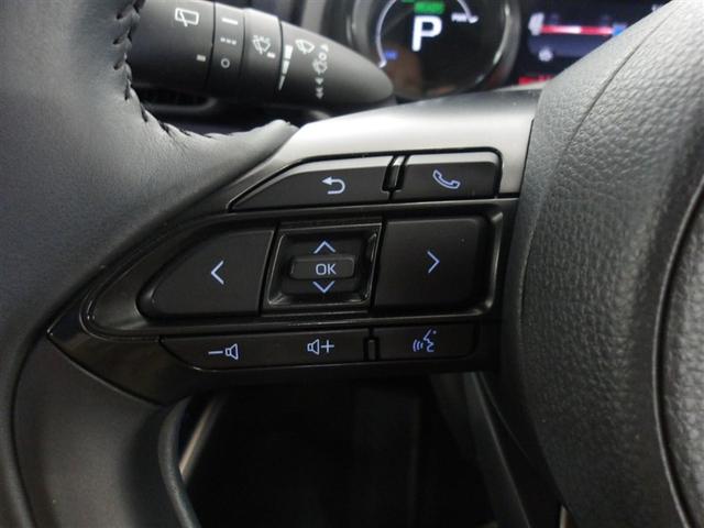 ヤリス ハイブリッドＺ　４ＷＤ　ＤＶＤ再生　ミュージックプレイヤー接続可　バックカメラ　衝突被害軽減システム　ＥＴＣ　ドラレコ　ＬＥＤヘッドランプ（7枚目）