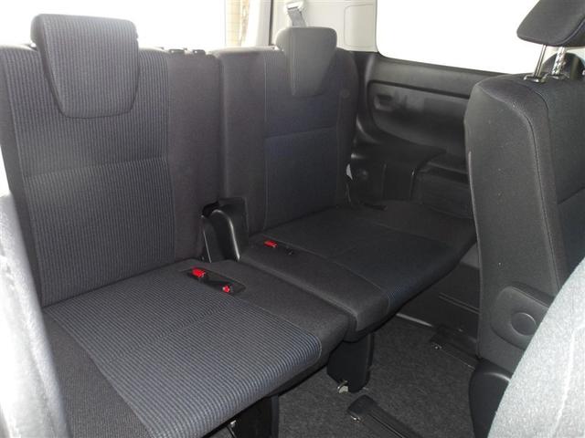 ノア Ｘ　４ＷＤ　フルセグ　メモリーナビ　ＤＶＤ再生　ミュージックプレイヤー接続可　バックカメラ　衝突被害軽減システム　ＥＴＣ　ドラレコ　両側電動スライド　ＬＥＤヘッドランプ　ウオークスルー　乗車定員７人（17枚目）