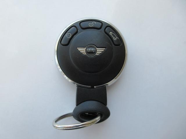 ＭＩＮＩ クーパーＳＤ　クロスオーバー　プッシュスタート　オートライト　純正アルミ　Ｆフォグ（62枚目）