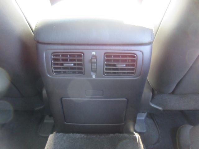 フーガ 250GT Aパッケージ 純正HDDナビ LEDヘッド プッシュスタート ブルートゥース ステアスイッチ オートライト 電動シート クルコン 純正アルミ Wエアコン(32枚目)