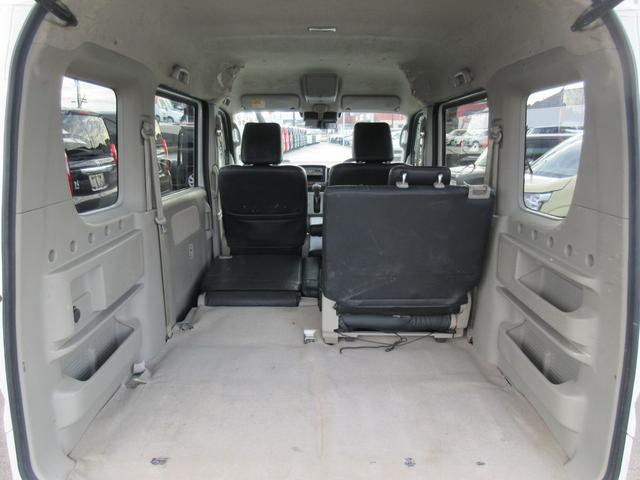 エブリイワゴン ＰＺターボ　４ＷＤ　ハイルーフ　衝突軽減ブレーキ　左側電動スライド　プッシュスタート　ディスチャージ　シートヒーター　オートエアコン　純正アルミ　ＣＤ　Ｆフォグ（18枚目）