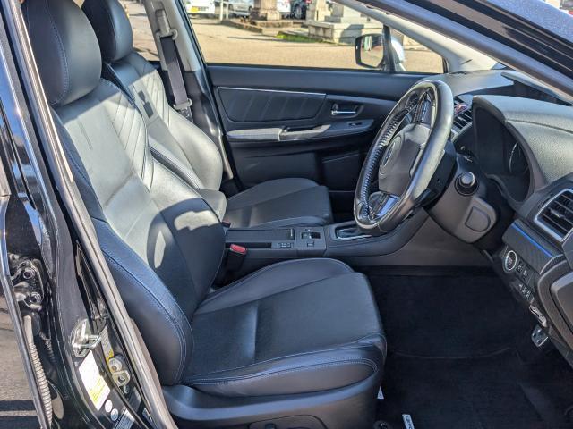 レヴォーグ 1.6GT-Sアイサイト 黒革シート(13枚目)