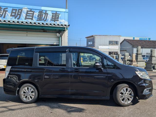ステップワゴンスパーダ Ｚ　両側パワースライドドアナビバックモニター（9枚目）
