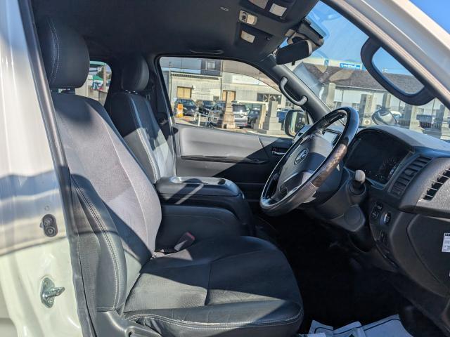 レジアスエースバン スーパーＧＬ　ダークプライムＩＩ　４ＷＤ（13枚目）