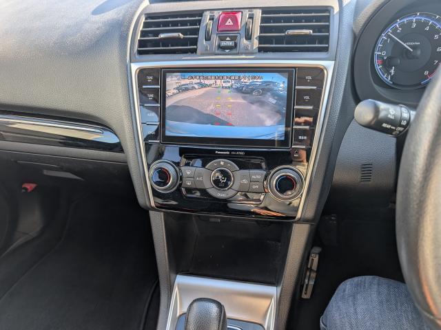 �����i�r�̃o�b�N���j�^�[�I