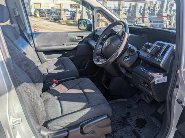 �u���b�N��̃X�|�[�e�B�Ȏ����I