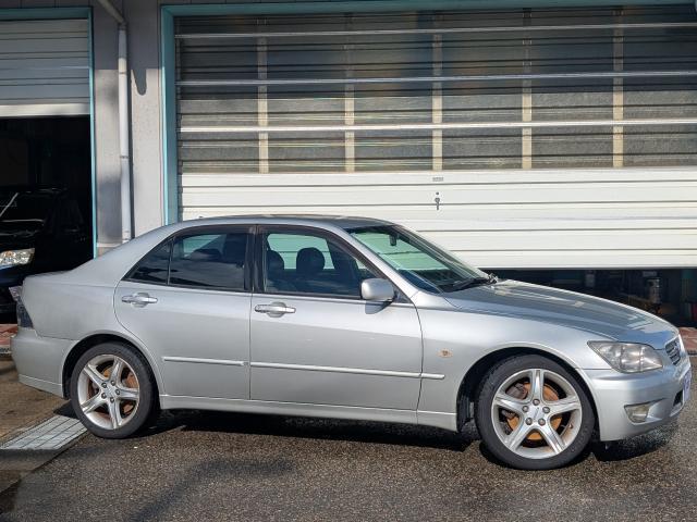 ���₢���킹�A������͖����ʘb�ԍ��O�O�U�U�X�V�O�R�W�W�U�O�O�R�ɂĂ��d�b���������I