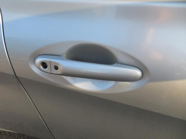 ノート Ｘ　ＤＩＧ－Ｓ　純正ナビＴＶ　スマートキーレス　プッシュスタート　ＥＴＣ　バックカメラ　電動格納ミラー　パワーステアリング　パワーウィンドウ　エアコン　両席エアバッグ（24枚目）