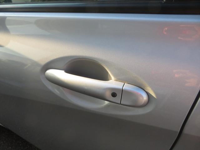 ノート Ｘ　ＤＩＧ－Ｓ　純正ナビＴＶ　スマートキーレス　プッシュスタート　ＥＴＣ　バックカメラ　電動格納ミラー　パワーステアリング　パワーウィンドウ　エアコン　両席エアバッグ（27枚目）