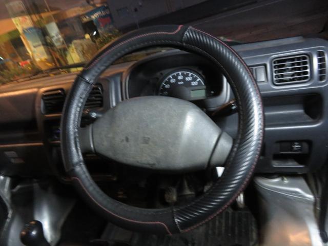 キャリイトラック ＫＣエアコン・パワステ　運転席エアバッグ　ラジオ　フロアマット　ドアバイザー　エアコン　パワステ　４ＷＤ　３方開　トラック　５速マニュアル　荷台マット　荷台ゲートチェーン（35枚目）