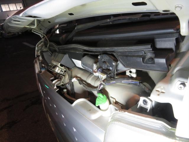 キャリイトラック ＫＣエアコン・パワステ　運転席エアバッグ　ラジオ　フロアマット　ドアバイザー　エアコン　パワステ　４ＷＤ　３方開　トラック　５速マニュアル　荷台マット　荷台ゲートチェーン（65枚目）