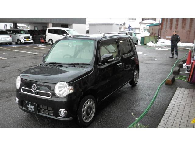 ミラココア ココアプラスX エアコン パワーステアリング パワーウィンドウ 両席エアバッグ ABS 盗難防止システム 衝突安全ボテイ キーレスエントリー アイドリングストップ スマートキー 電動格納ミラー ベンチシート CD(4枚目)