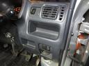 ＫＣエアコン・パワステ　運転席エアバッグ　ラジオ　フロアマット　ドアバイザー　エアコン　パワステ　４ＷＤ　３方開　トラック　５速マニュアル　荷台マット　荷台ゲートチェーン（42枚目）