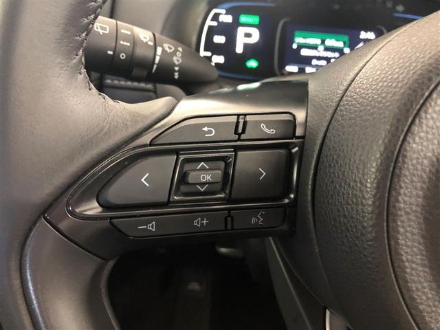 アクア Z サポカーS クルーズコントロール パノラミックビューモニター ブラインドスポットモニター 電源コンセント メディアプレイヤー接続 バックモニター 車線逸脱警報 横滑り防止装置 純正アルミ スマートキー(4枚目)