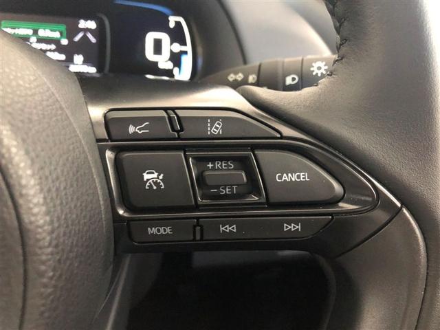 アクア Z サポカーS クルーズコントロール パノラミックビューモニター ブラインドスポットモニター 電源コンセント メディアプレイヤー接続 バックモニター 車線逸脱警報 横滑り防止装置 純正アルミ スマートキー(5枚目)