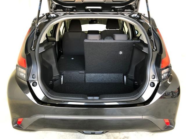 アクア Z サポカーS クルーズコントロール パノラミックビューモニター ブラインドスポットモニター 電源コンセント メディアプレイヤー接続 バックモニター 車線逸脱警報 横滑り防止装置 純正アルミ スマートキー(31枚目)