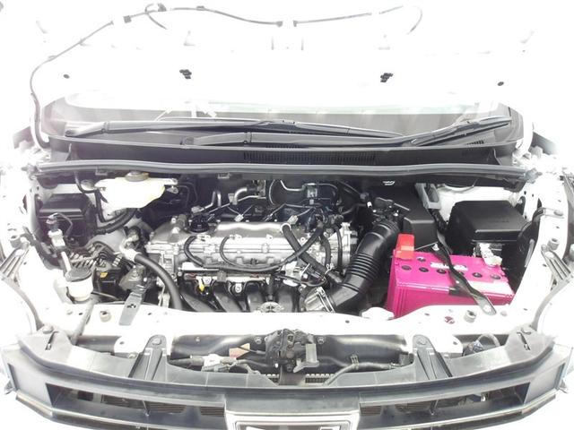 内装・外装はもちろん、エンジンルームまで徹底洗浄！プロならではの仕上がりです。