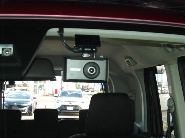 ドライブレコーダー付きで様々なトラブルの回避や解決の手助けになります。