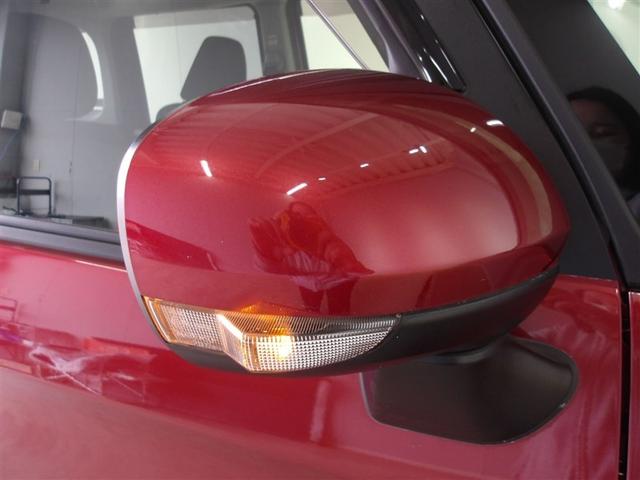 センターロアボックスです。散らばりやすい小物の収納に便利です。