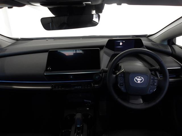 プリウス Ｚ　サポカーＳ　ブラインドスポットモニター　パノラミックビューモニター　クルーズコントロール　電源コンセント　両席シートヒーター　パワーシート　合成皮革シート　メディアプレイヤー接続　バックモニター（3枚目）