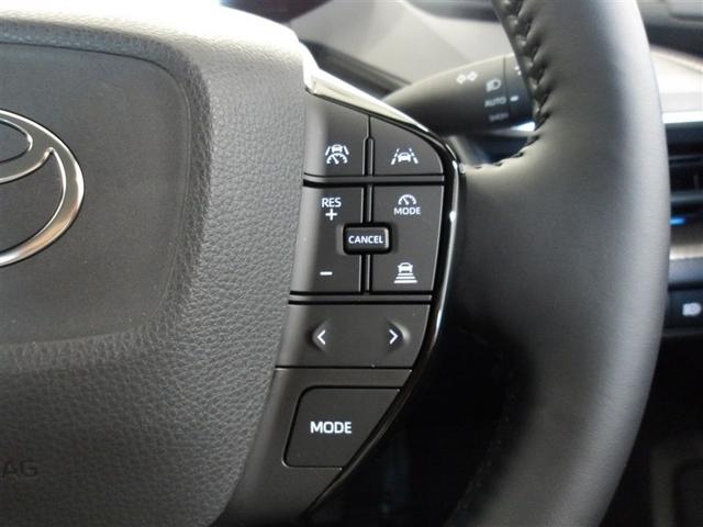 プリウス Ｚ　サポカーＳ　ブラインドスポットモニター　パノラミックビューモニター　クルーズコントロール　電源コンセント　両席シートヒーター　パワーシート　合成皮革シート　メディアプレイヤー接続　バックモニター（6枚目）