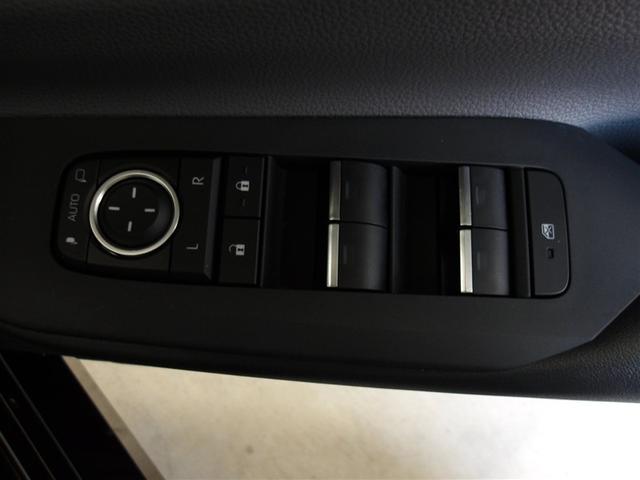 プリウス Ｚ　サポカーＳ　ブラインドスポットモニター　パノラミックビューモニター　クルーズコントロール　電源コンセント　両席シートヒーター　パワーシート　合成皮革シート　メディアプレイヤー接続　バックモニター（21枚目）