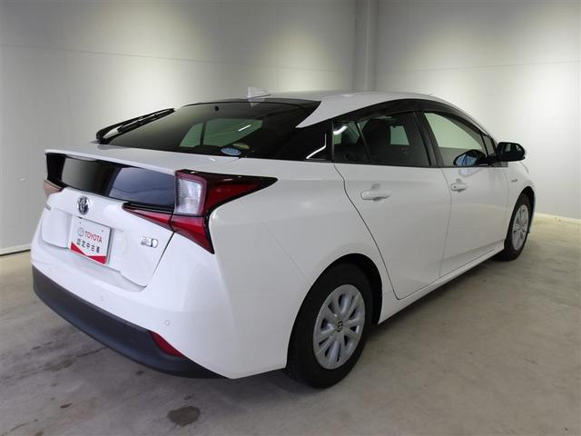 プリウス Ｓ　ワンセグ　メモリーナビ　ミュージックプレイヤー接続可　バックカメラ　衝突被害軽減システム　ＥＴＣ　ＬＥＤヘッドランプ（2枚目）