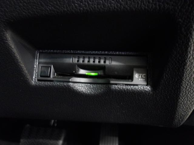 プリウス Ｓ　ワンセグ　メモリーナビ　ミュージックプレイヤー接続可　バックカメラ　衝突被害軽減システム　ＥＴＣ　ＬＥＤヘッドランプ（8枚目）