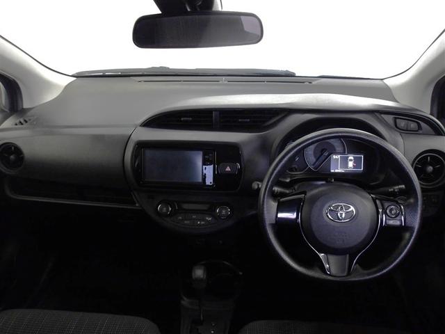 ヴィッツ ハイブリッドＦ　ワンセグ　ＨＤＤナビ　ＤＶＤ再生　ミュージックプレイヤー接続可　バックカメラ　衝突被害軽減システム　ＥＴＣ（3枚目）