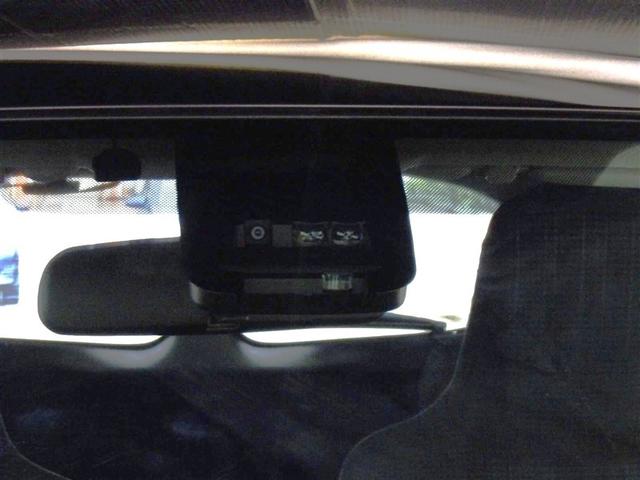 ヴィッツ ハイブリッドＦ　ワンセグ　ＨＤＤナビ　ＤＶＤ再生　ミュージックプレイヤー接続可　バックカメラ　衝突被害軽減システム　ＥＴＣ（6枚目）