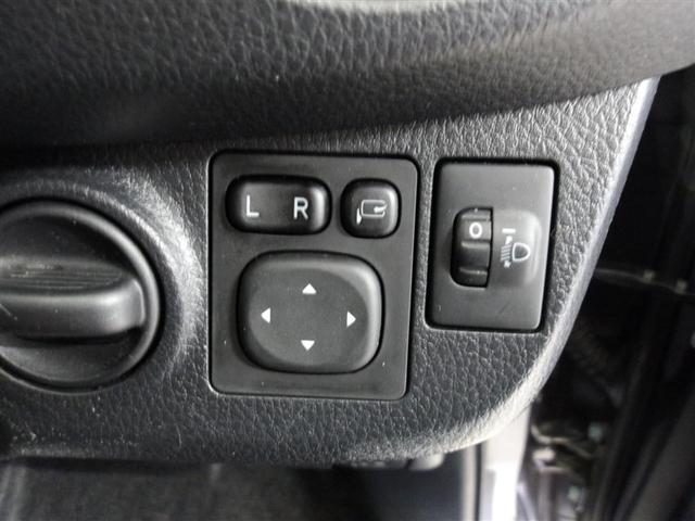 ヴィッツ ハイブリッドＦ　ワンセグ　ＨＤＤナビ　ＤＶＤ再生　ミュージックプレイヤー接続可　バックカメラ　衝突被害軽減システム　ＥＴＣ（17枚目）