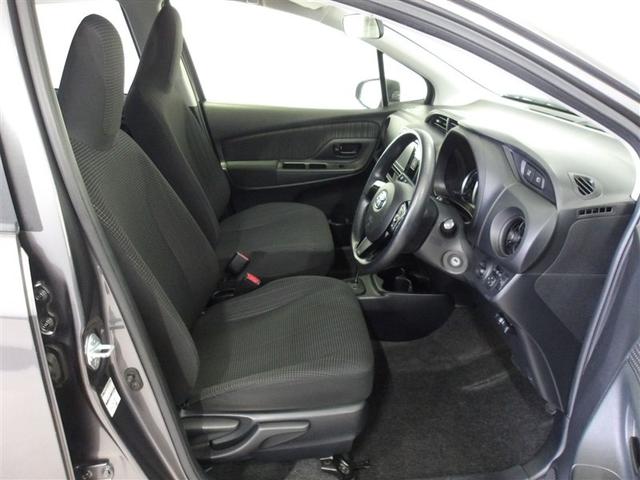 ヴィッツ ハイブリッドＦ　ワンセグ　ＨＤＤナビ　ＤＶＤ再生　ミュージックプレイヤー接続可　バックカメラ　衝突被害軽減システム　ＥＴＣ（27枚目）