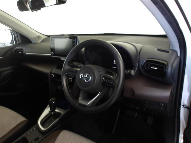 ヤリスクロス ハイブリッドＺ　サポカーＳ　クルーズコントロール　前後ドライブレコーダー　ＥＴＣ　ブラインドスポットモニター　両席シートヒーター　リアスポイラー　メディアプレイヤー接続　バックモニター　純正アルミ（22枚目）