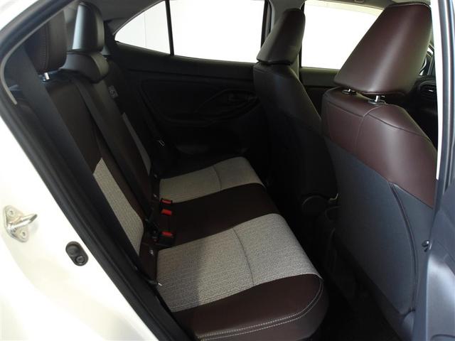 ヤリスクロス ハイブリッドＺ　サポカーＳ　クルーズコントロール　前後ドライブレコーダー　ＥＴＣ　ブラインドスポットモニター　両席シートヒーター　リアスポイラー　メディアプレイヤー接続　バックモニター　純正アルミ（30枚目）