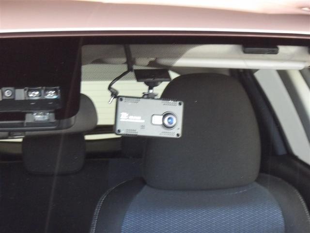 ヴィッツ Ｆ　セーフティーエディションＩＩ　フルセグ　メモリーナビ　ＤＶＤ再生　バックカメラ　衝突被害軽減システム　ＥＴＣ　ドラレコ　ＬＥＤヘッドランプ（4枚目）