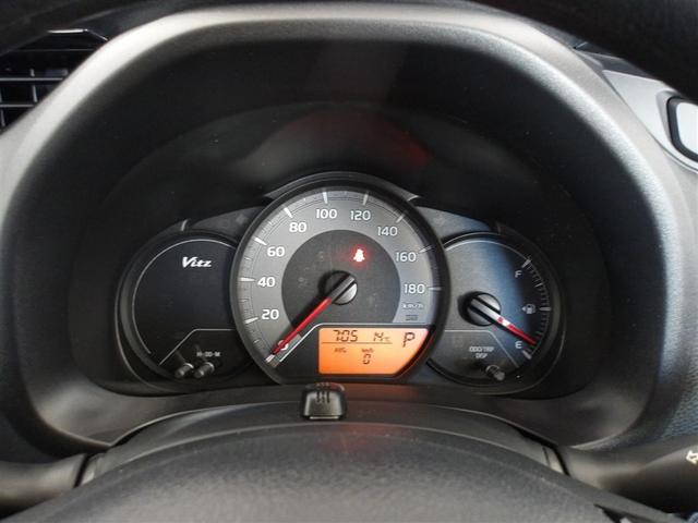 ヴィッツ Ｆ　セーフティーエディションＩＩ　フルセグ　メモリーナビ　ＤＶＤ再生　バックカメラ　衝突被害軽減システム　ＥＴＣ　ドラレコ　ＬＥＤヘッドランプ（7枚目）