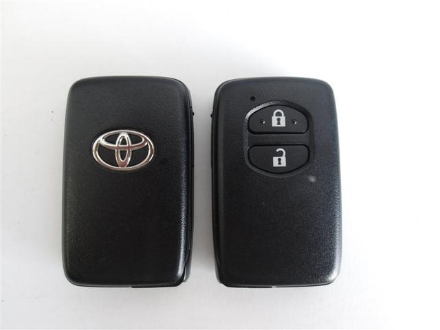 ヴィッツ Ｆ　セーフティーエディションＩＩ　フルセグ　メモリーナビ　ＤＶＤ再生　バックカメラ　衝突被害軽減システム　ＥＴＣ　ドラレコ　ＬＥＤヘッドランプ（24枚目）