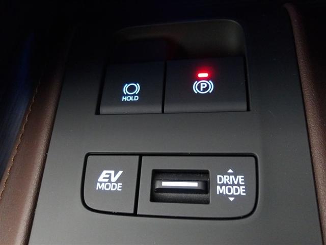 ハリアーハイブリッド Ｚ　革シート　４ＷＤ　フルセグ　ミュージックプレイヤー接続可　バックカメラ　衝突被害軽減システム　ＥＴＣ　ドラレコ　ＬＥＤヘッドランプ（12枚目）