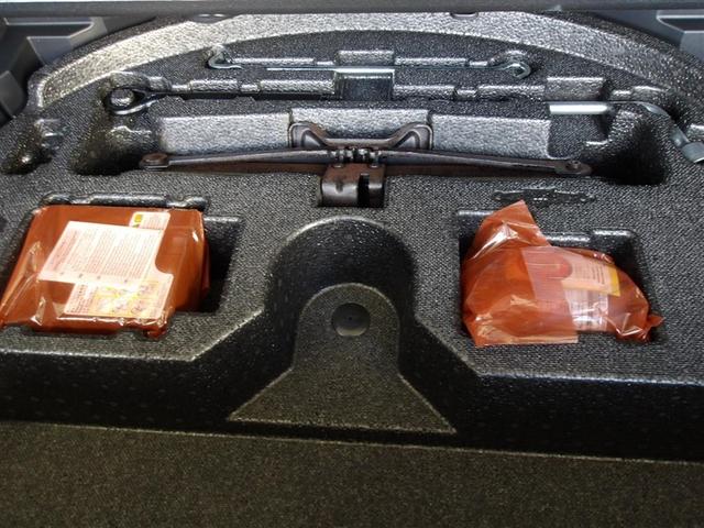 ハリアーハイブリッド Ｚ　革シート　４ＷＤ　フルセグ　ミュージックプレイヤー接続可　バックカメラ　衝突被害軽減システム　ＥＴＣ　ドラレコ　ＬＥＤヘッドランプ（33枚目）