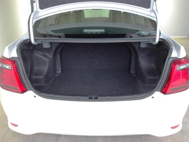 �J�����̍L�����Q�[�W�X�y�[�X�ŉו��̐ςݍ~�낵���y�ɏo���܂��B