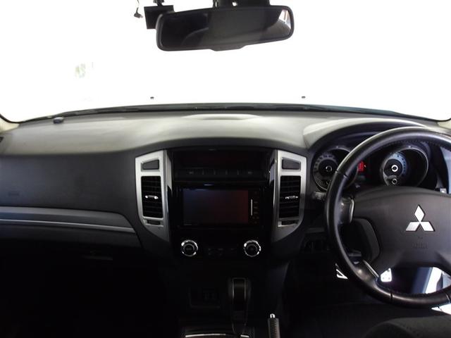 �X�^�C���b�V���ȃf�U�C���̃C���p�l�B�e����X�C�b�`�͎g���₷���ʒu�ɔz�u����Ă܂��B