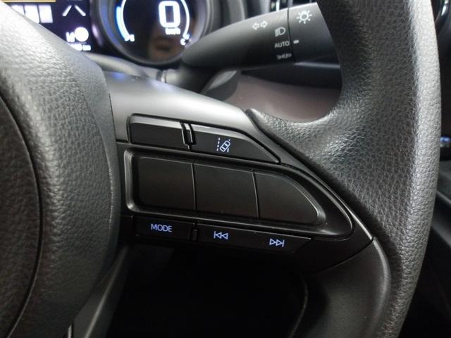 ヤリス Ｇ　サポカー　メディアプレイヤー接続　バックモニター　モケットシート　車線逸脱警報　横滑り防止装置　スマートキー　パワーステアリング　パワーウィンドウ　モケットシート　先進ライト（6枚目）