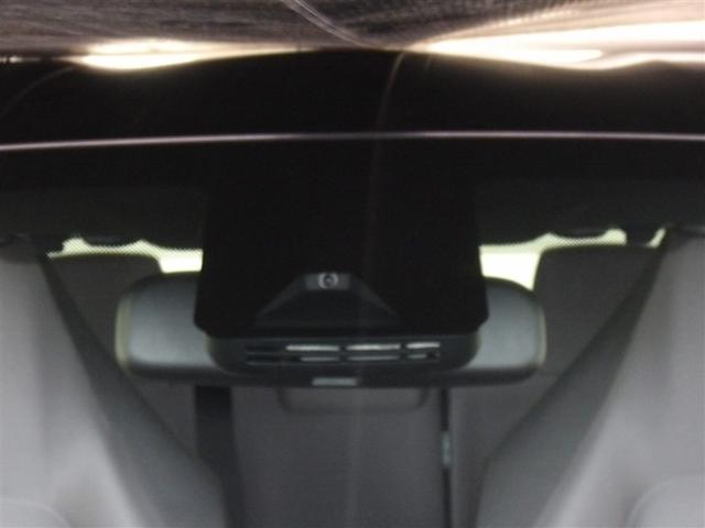 ヤリス Ｇ　サポカー　メディアプレイヤー接続　バックモニター　モケットシート　車線逸脱警報　横滑り防止装置　スマートキー　パワーステアリング　パワーウィンドウ　モケットシート　先進ライト（7枚目）