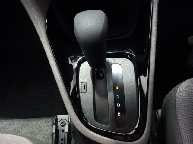 ヤリス Ｇ　サポカー　メディアプレイヤー接続　バックモニター　モケットシート　車線逸脱警報　横滑り防止装置　スマートキー　パワーステアリング　パワーウィンドウ　モケットシート　先進ライト（11枚目）