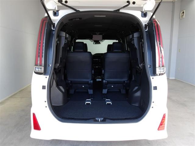 �T�[�h�V�[�g�𒵂ˏグ��΁A�����������烌�W���[�A�X�|�[�c�܂Ńt���L�V�u���ɑΉ����܂��B