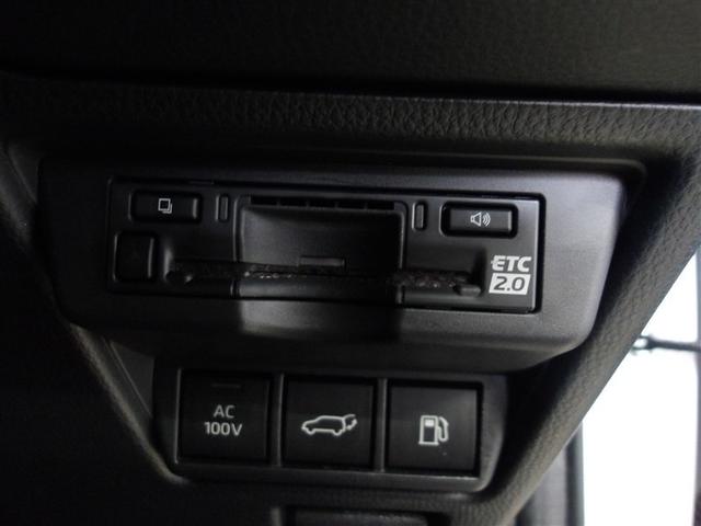 プリウス Ｚ　サポカーＳ　クルーズコントロール　ドライブレコーダー　電源コンセント　ＥＴＣ　フロントスポイラー　パワーシート　両席シートヒーター　メディアプレイヤー接続　バックモニター　合成皮革シート（9枚目）