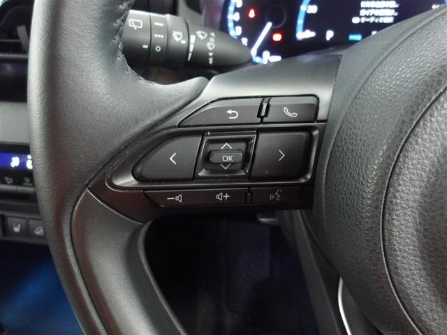 ヤリスクロス Ｚ　サポカーＳ　４ＷＤ　クルーズコントロール　パノラミックビューモニター　両席シートヒーター　バックモニター　メディアプレイヤー接続　合成皮革シート　フルセグ　ＬＥＤヘッドライト　車線逸脱警報（5枚目）