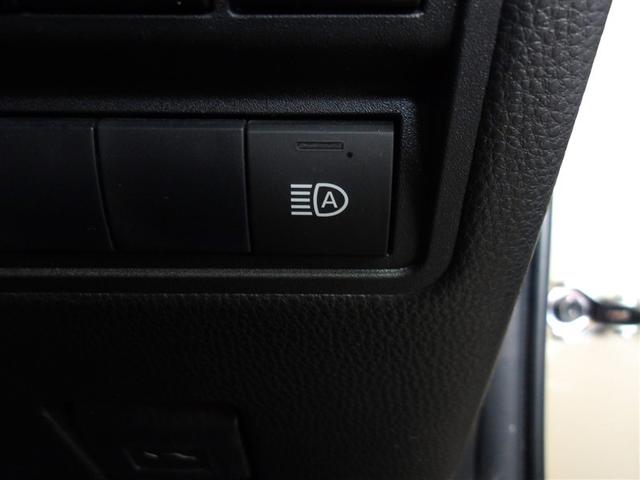 ヤリスクロス Ｚ　サポカーＳ　４ＷＤ　クルーズコントロール　パノラミックビューモニター　両席シートヒーター　バックモニター　メディアプレイヤー接続　合成皮革シート　フルセグ　ＬＥＤヘッドライト　車線逸脱警報（19枚目）