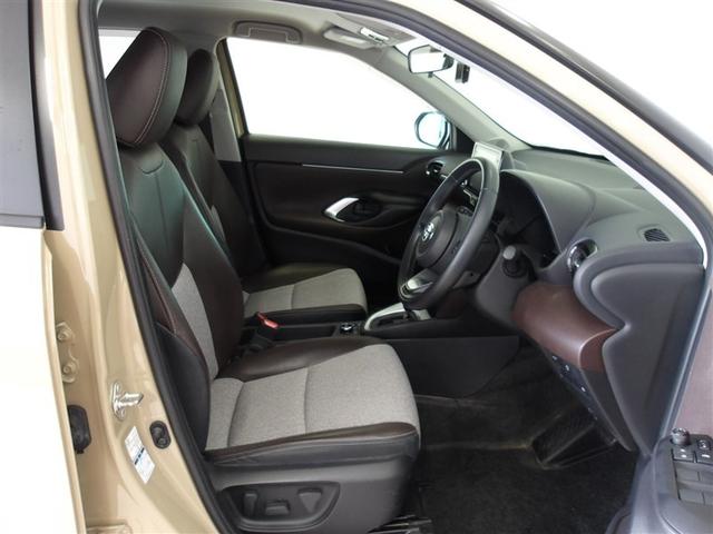 ヤリスクロス Ｚ　サポカーＳ　４ＷＤ　クルーズコントロール　パノラミックビューモニター　両席シートヒーター　バックモニター　メディアプレイヤー接続　合成皮革シート　フルセグ　ＬＥＤヘッドライト　車線逸脱警報（28枚目）