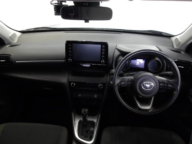 ヤリスクロス Ｇ　サポカーＳ　クルーズコントロール　ＥＴＣ　前後ドライブレコーダー　メディアプレイヤー接続　バックモニター　モケットシート　車線逸脱警報　横滑り防止装置　パワーウィンドウ　スマートキー（3枚目）